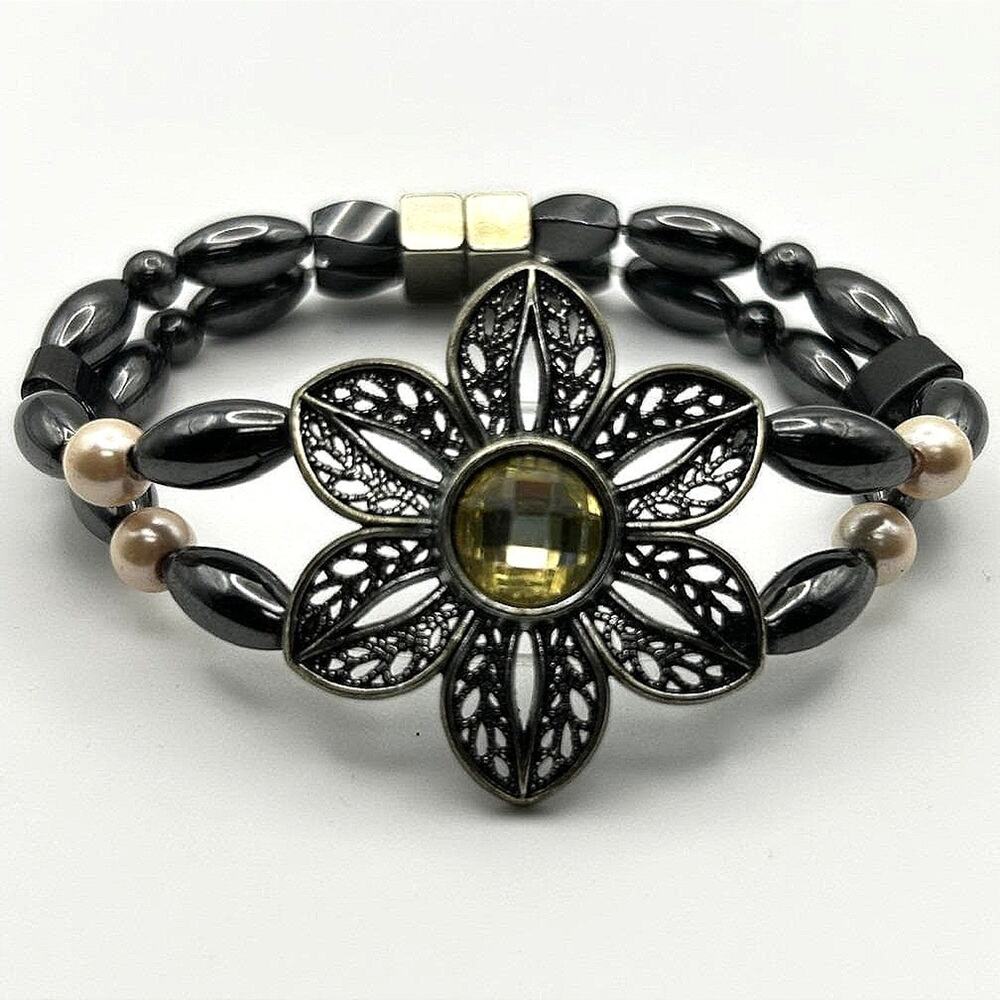 Vintage Black Beaded Flower Bracelet Filigree Yellow Crystal 7in
